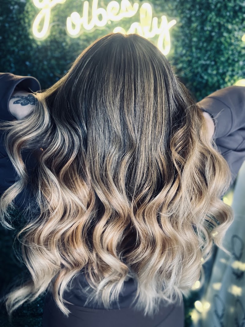 Salon Bliss, beauty salon in West Plains, MO, photo 5 of 10